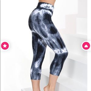 Black and White Tie Dye Booty by Brabants
